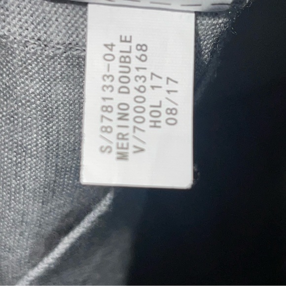 Banana Republic grey merino wool crew neck sweater with split sleeve detail XS - Picture 4 of 6